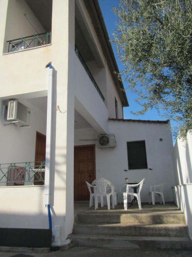 "Action" House In Leonidio 4-Beds Leonídion Exterior foto